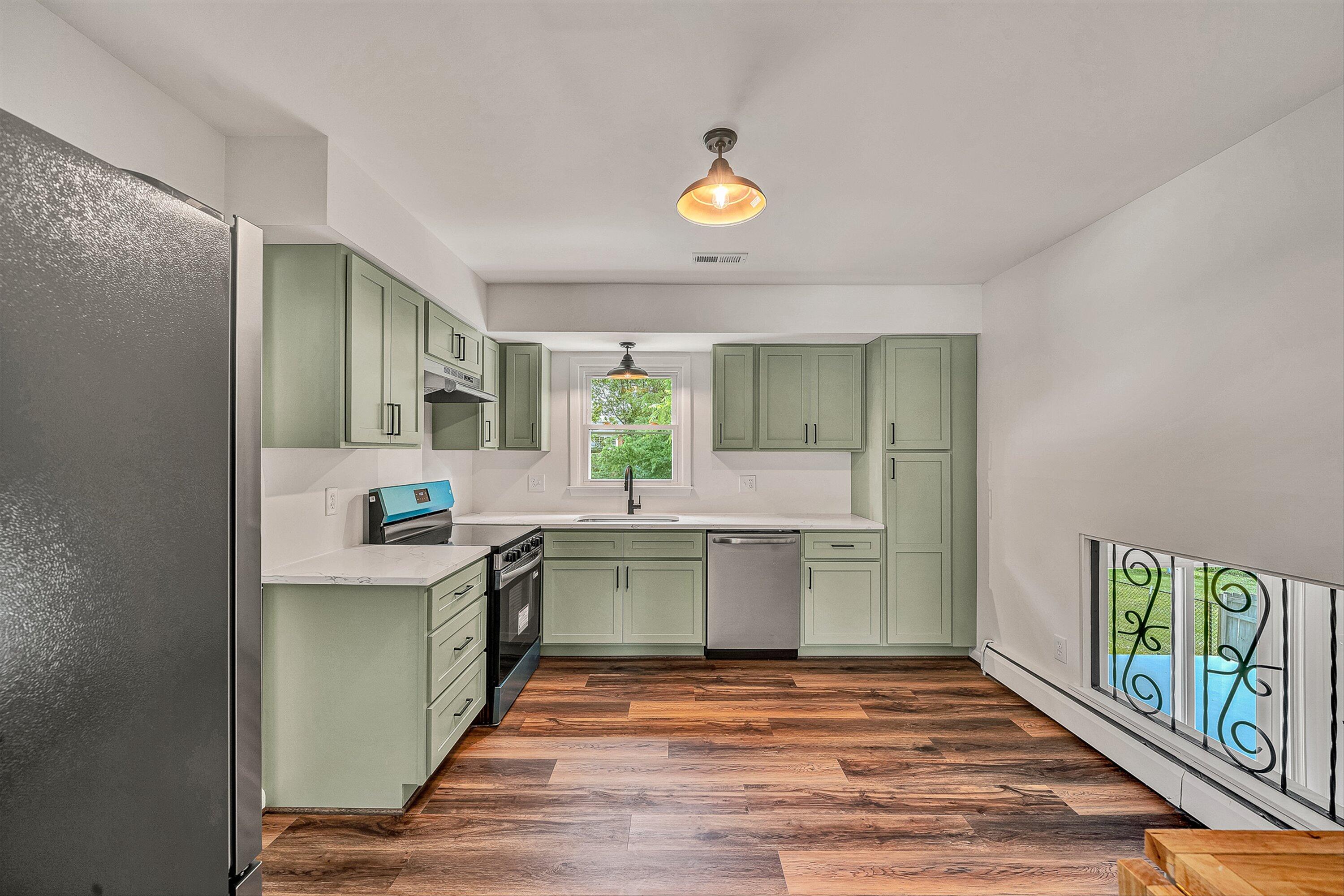 1121 Welch Road Southwest Roanoke, VA 24015 - Photo 10 of 38 10-VM-01194