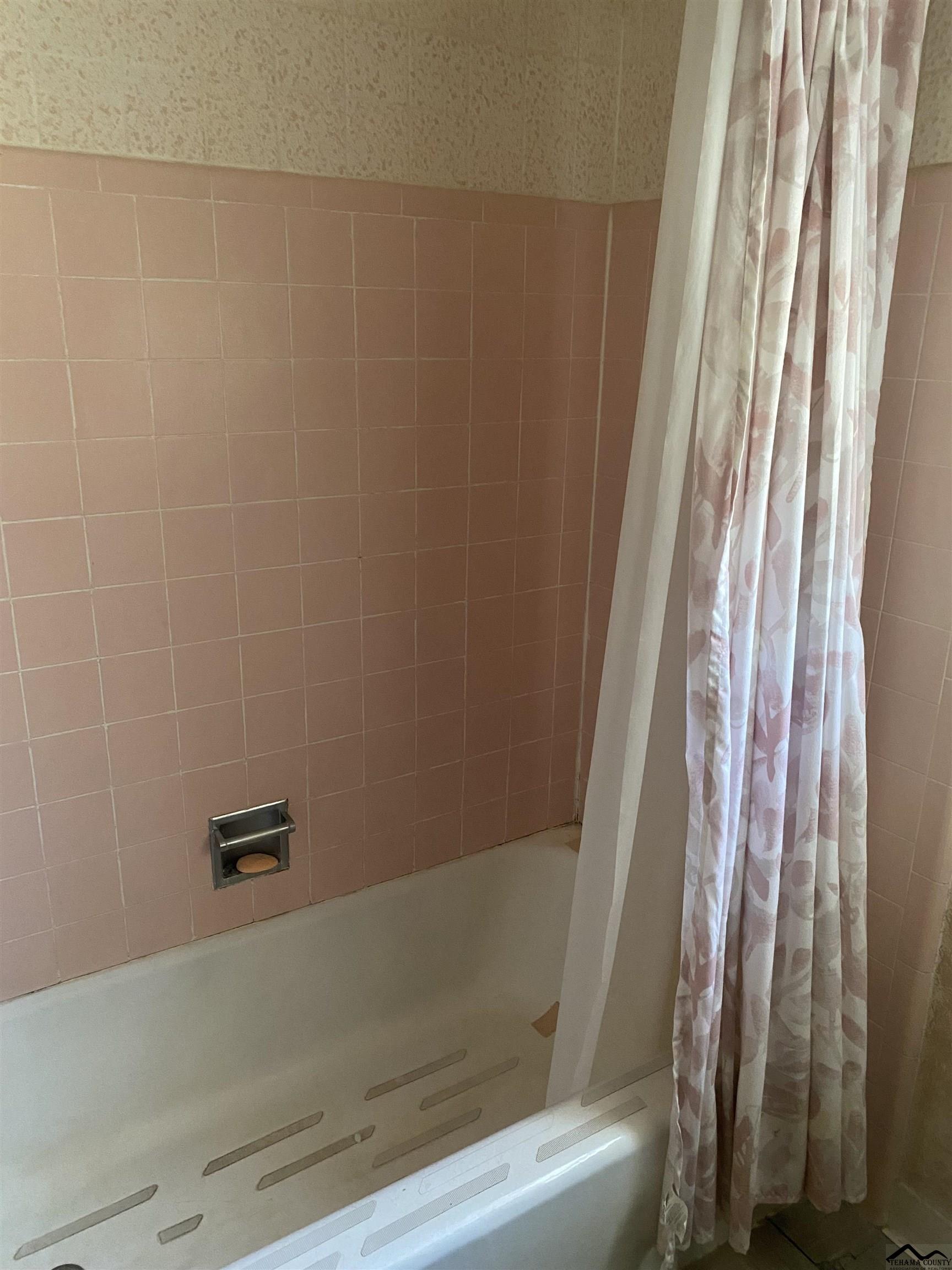 416 Roundup Avenue, Unit 420 ROUNDUP AVE Red Bluff, CA 96080 - Photo 15 of 20