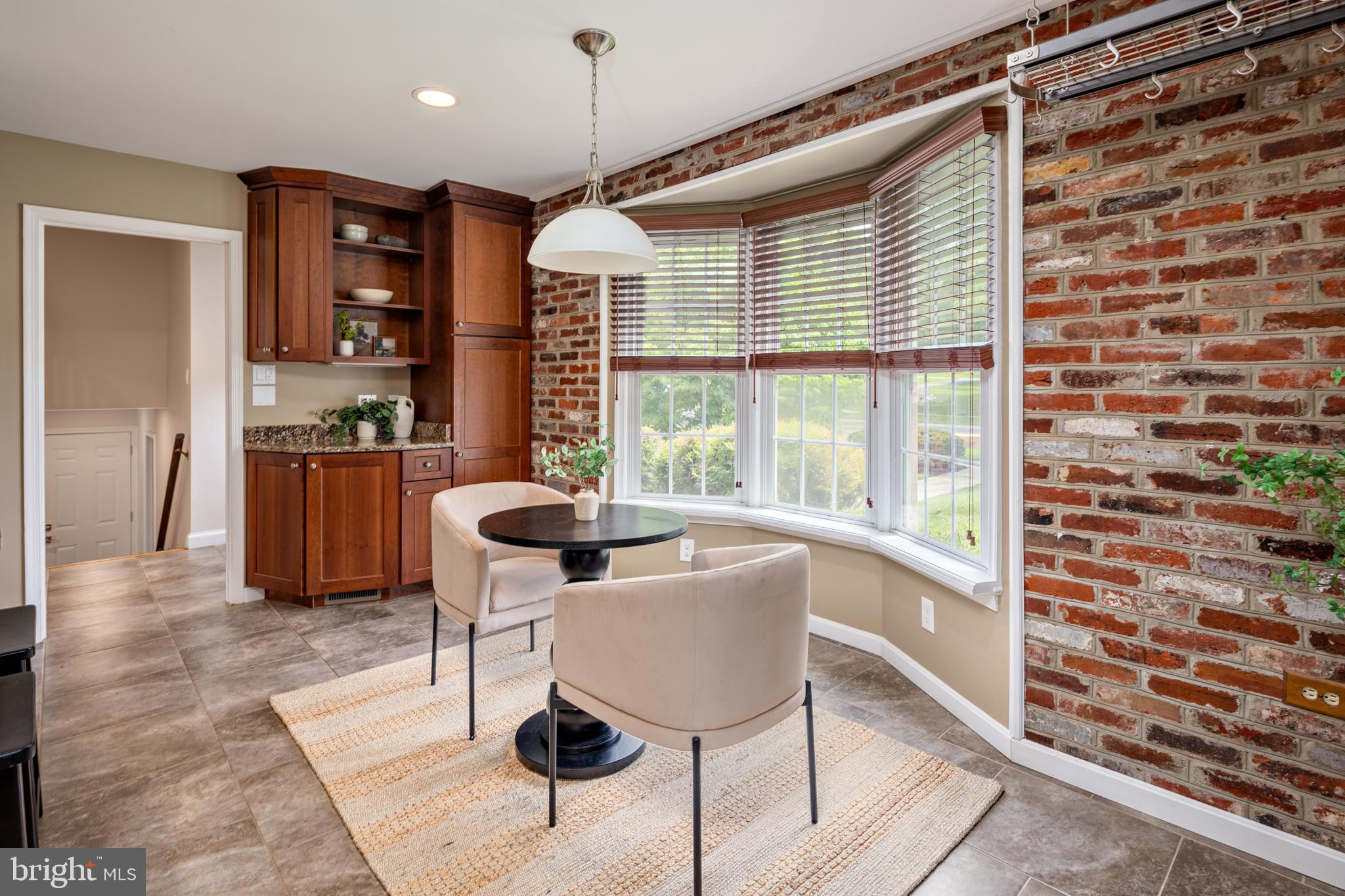 8719 Postoak Road Potomac, MD 20854 - Photo 7 of 54 Breakfast Nook