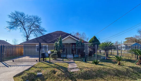 $1,700 | 8004 Mendez Street, Houston, TX 77029