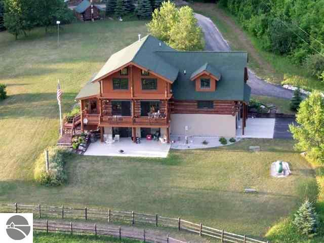 4520 South Schomberg Road Cedar, MI 49621 - Photo 32 of 50 1731126-31.JPG