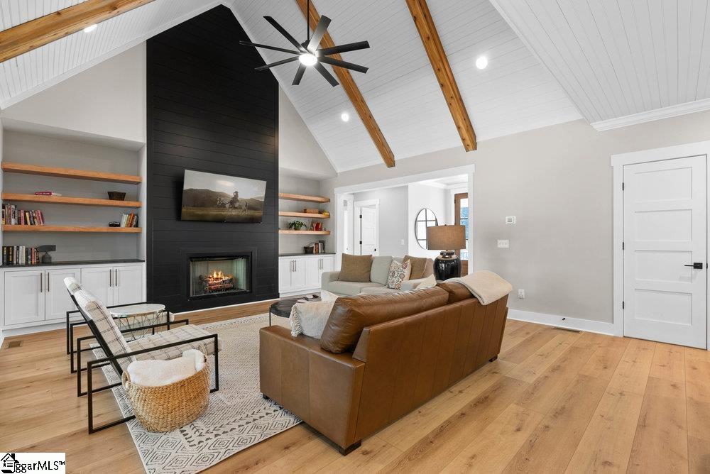 911 Pelham Road Greenville, SC 29615 - Photo 7 of 50 Gallery Image 7
