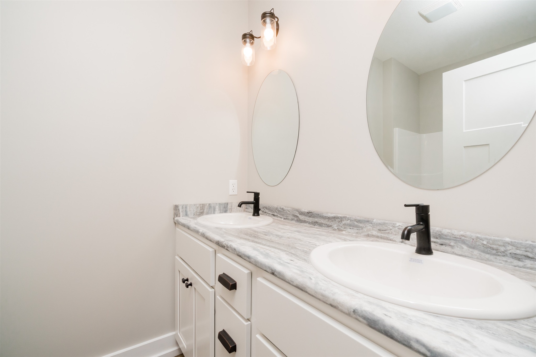 7905 St Joe Center Road Fort Wayne, IN 46835 - Photo 17 of 20 Gallery Image 17