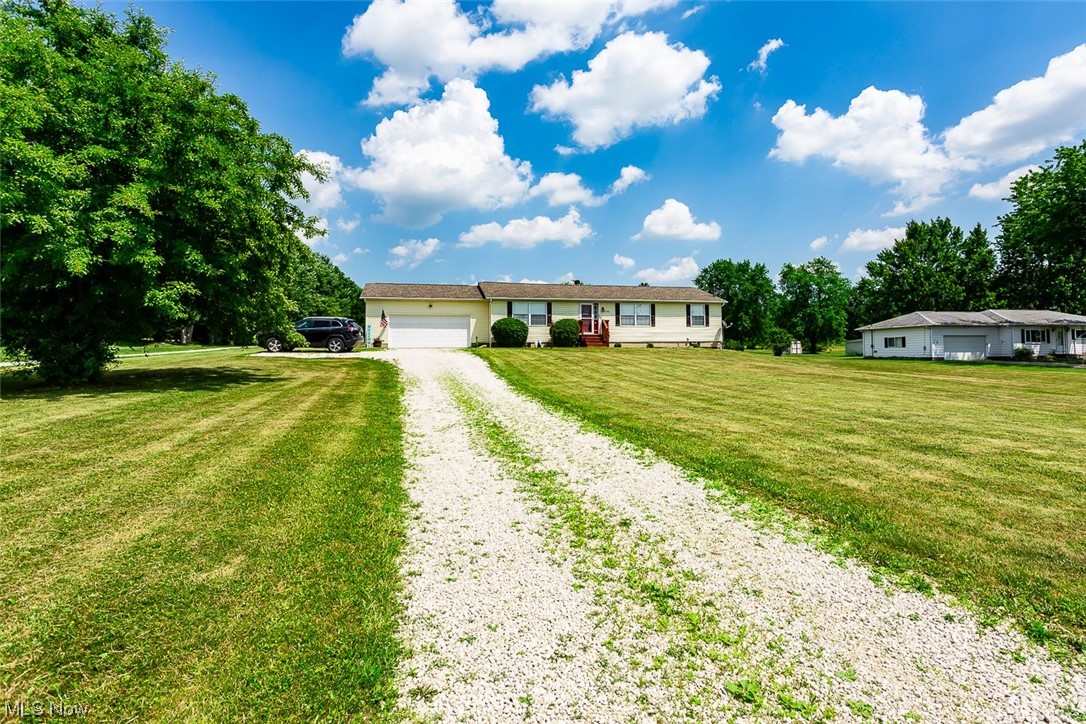 6781 Lake Road Medina, OH 44256 - Photo 2 of 32 Gallery Image 2