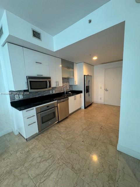 60 Southwest 13th Street, Unit 2210 Miami, FL 33130 - Photo 2 of 22