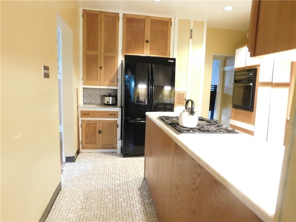 49 Overbrook Road Pittsburgh, PA 15235 - Photo 8 of 25 Gallery Image 8