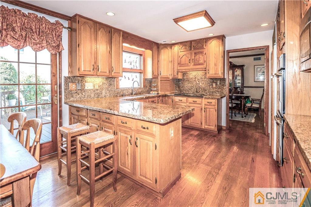 5 Mindy Road Edison, NJ 08820 - Photo 2 of 33