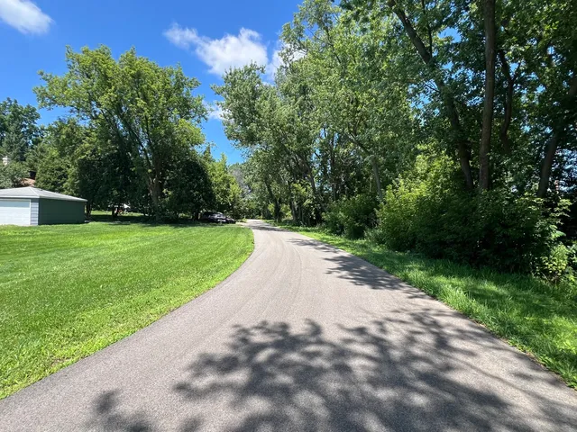 $115,000 | 35105 Ingleside Drive, Ingleside, IL 60041