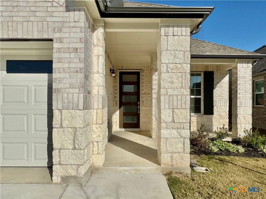 404 Tinto Street Leander, TX 78641 - Photo 2 of 39