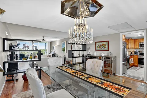 $310,000 | 3960 Oaks Clubhouse Drive, Unit 504, Pompano Beach, FL 33069