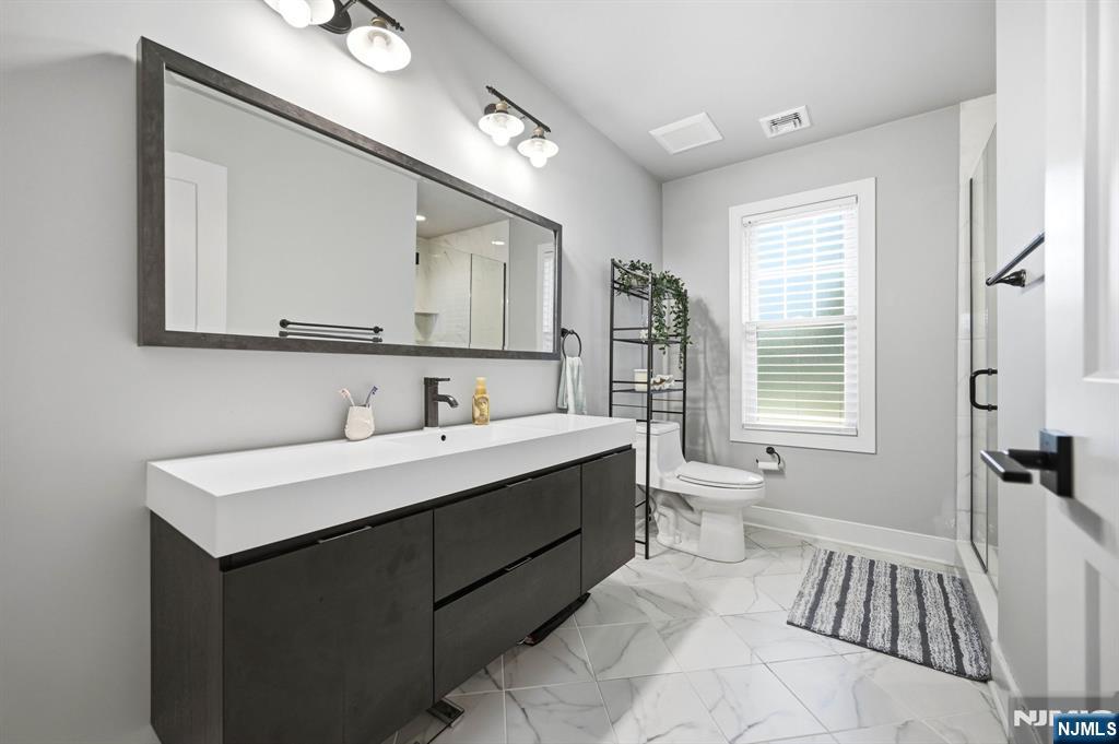 226 Church Lane Wayne, NJ 07470 - Photo 20 of 29 Gallery Image 20