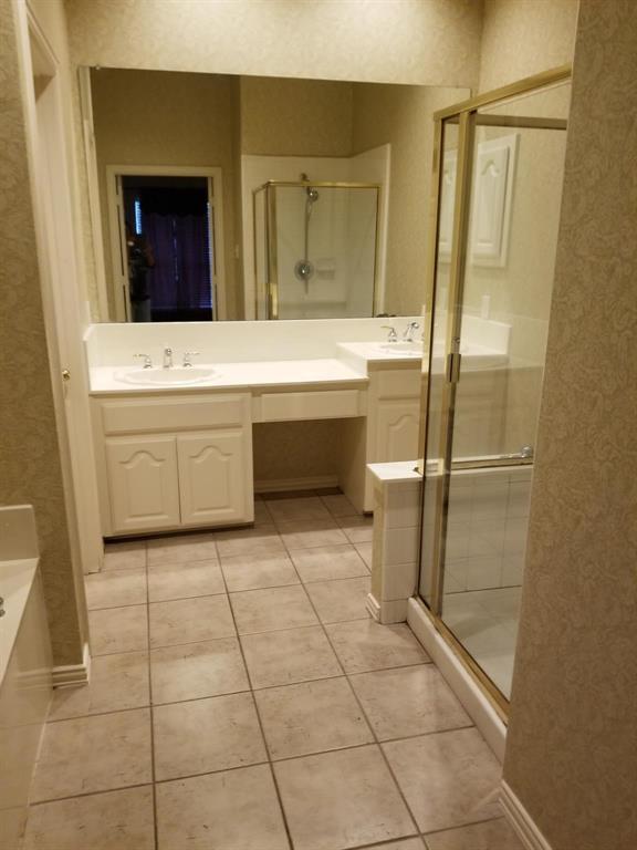 535 Poplar Lane Irving, TX 75063 - Photo 9 of 14