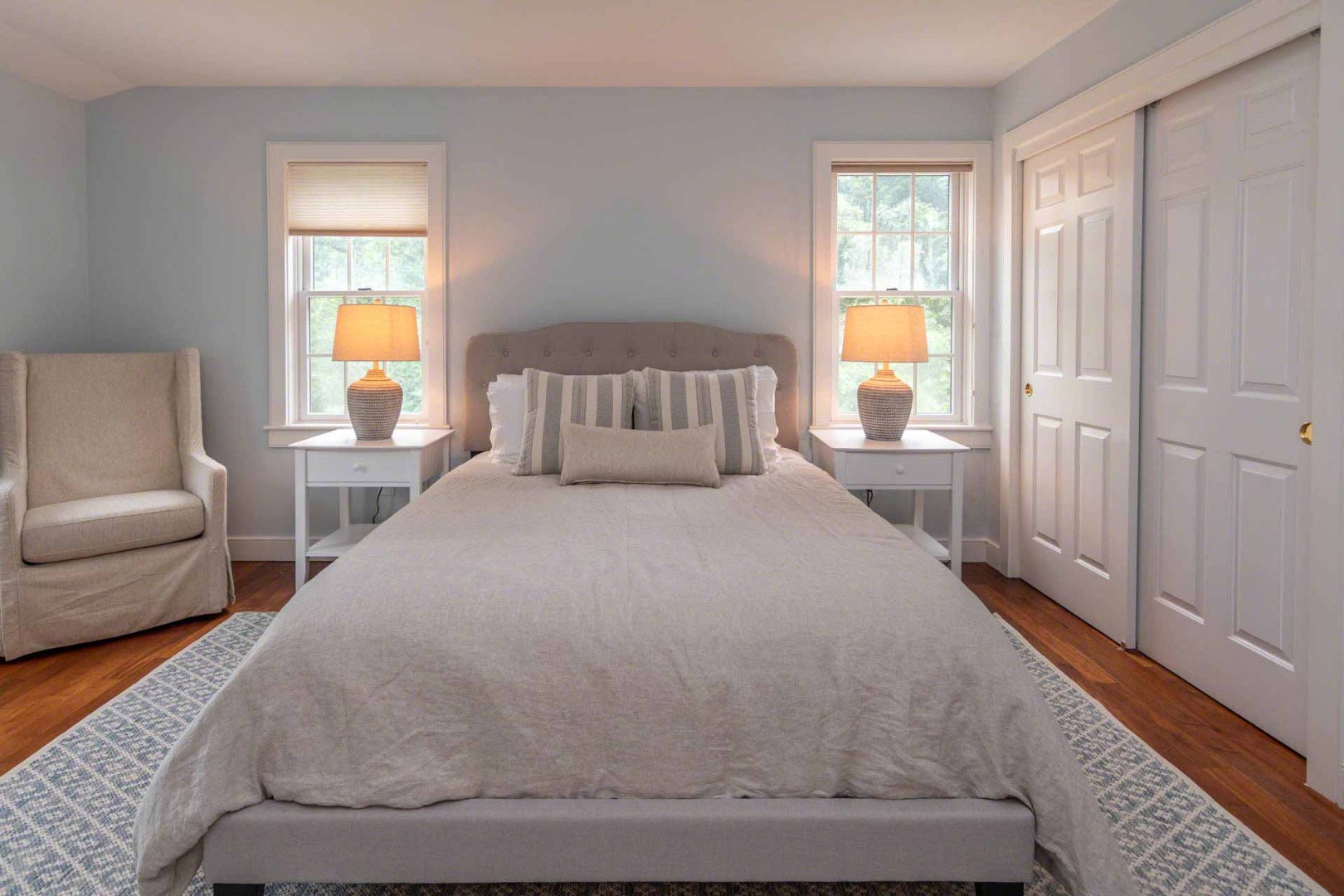 29 Pradas Way Edgartown, MA 02539 - Photo 19 of 30 a large white bed in a room next to a window