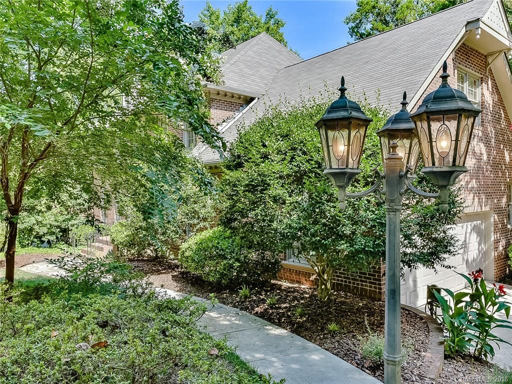 3634 Plantation Road Charlotte, NC 28270 - Photo 2 of 24 Gallery Image 2