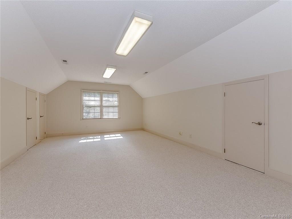 3634 Plantation Road Charlotte, NC 28270 - Photo 18 of 24 Gallery Image 18
