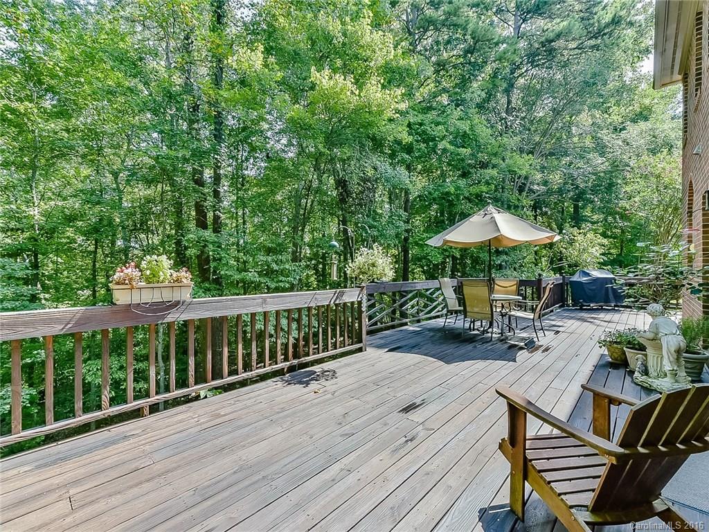 3634 Plantation Road Charlotte, NC 28270 - Photo 3 of 24 Gallery Image 3