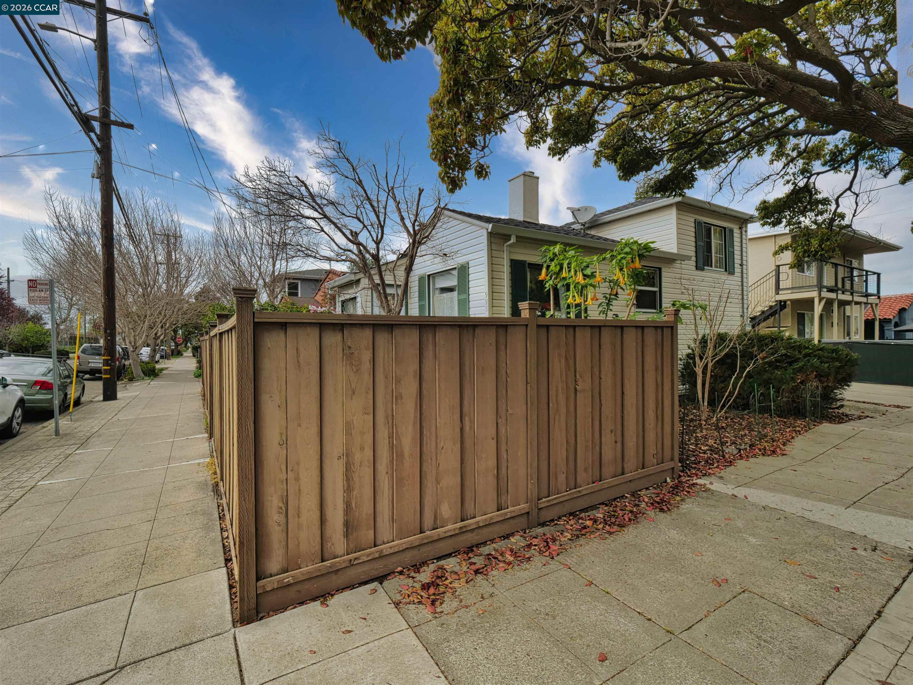 995 Virginia Street Berkeley, CA 94710 - Photo 4 of 59