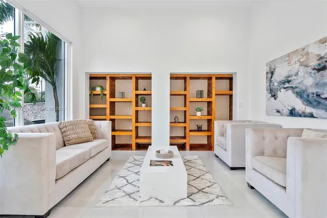 $26,000 | 201 Atlantic Isle, Sunny Isles Beach, FL 33160