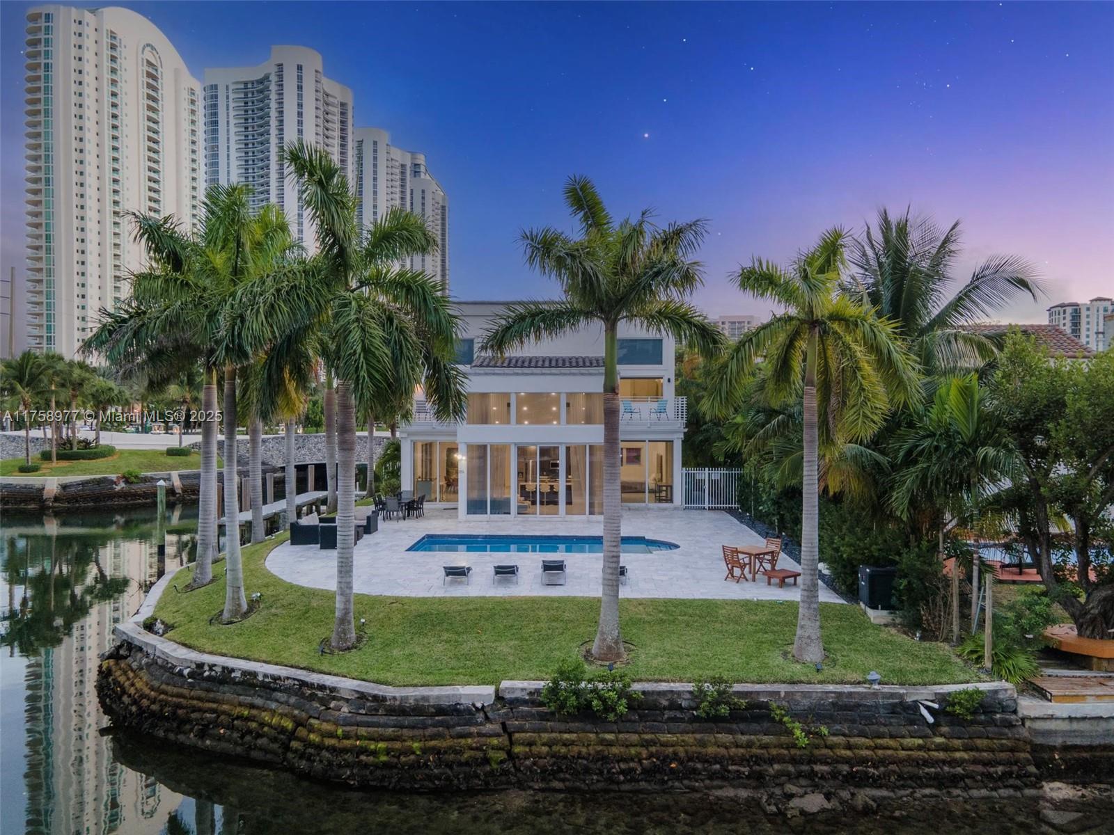 201 Atlantic Isle Sunny Isles Beach, FL 33160 - Photo 32 of 42