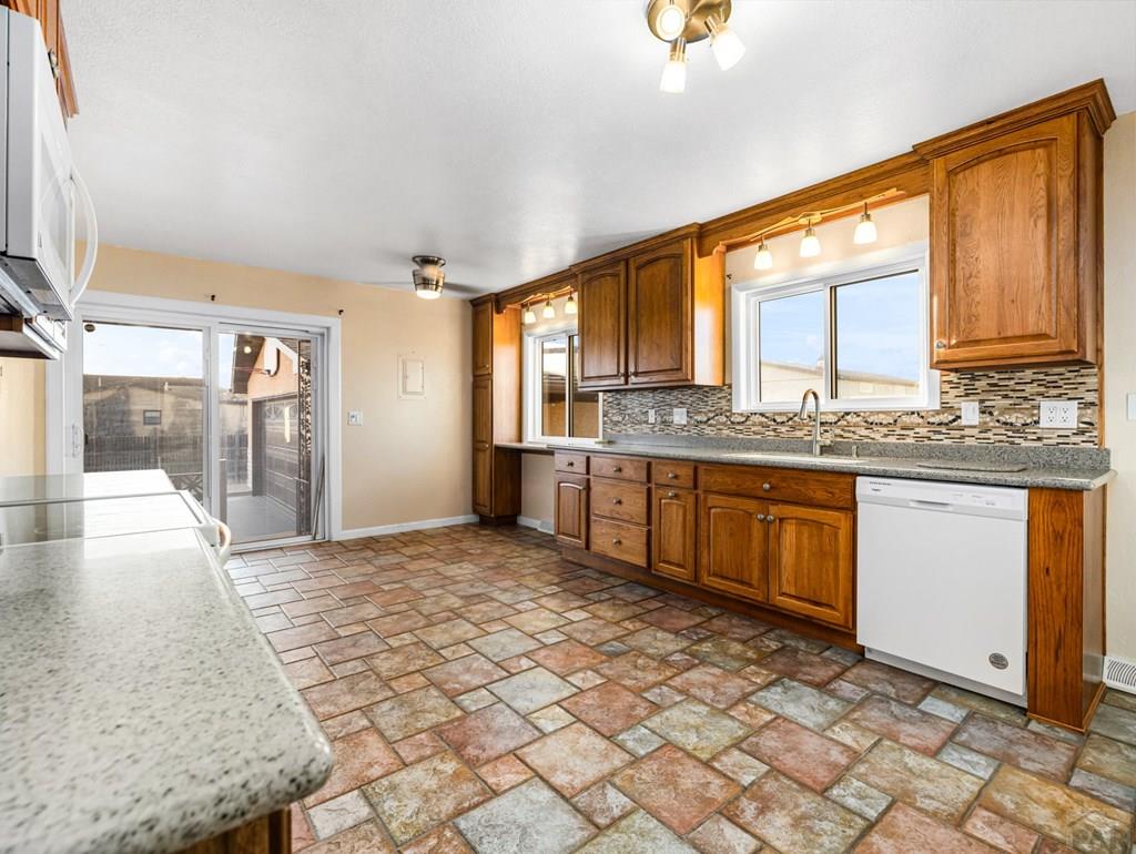 26680 Everett Road Pueblo, CO 81006 - Photo 9 of 58