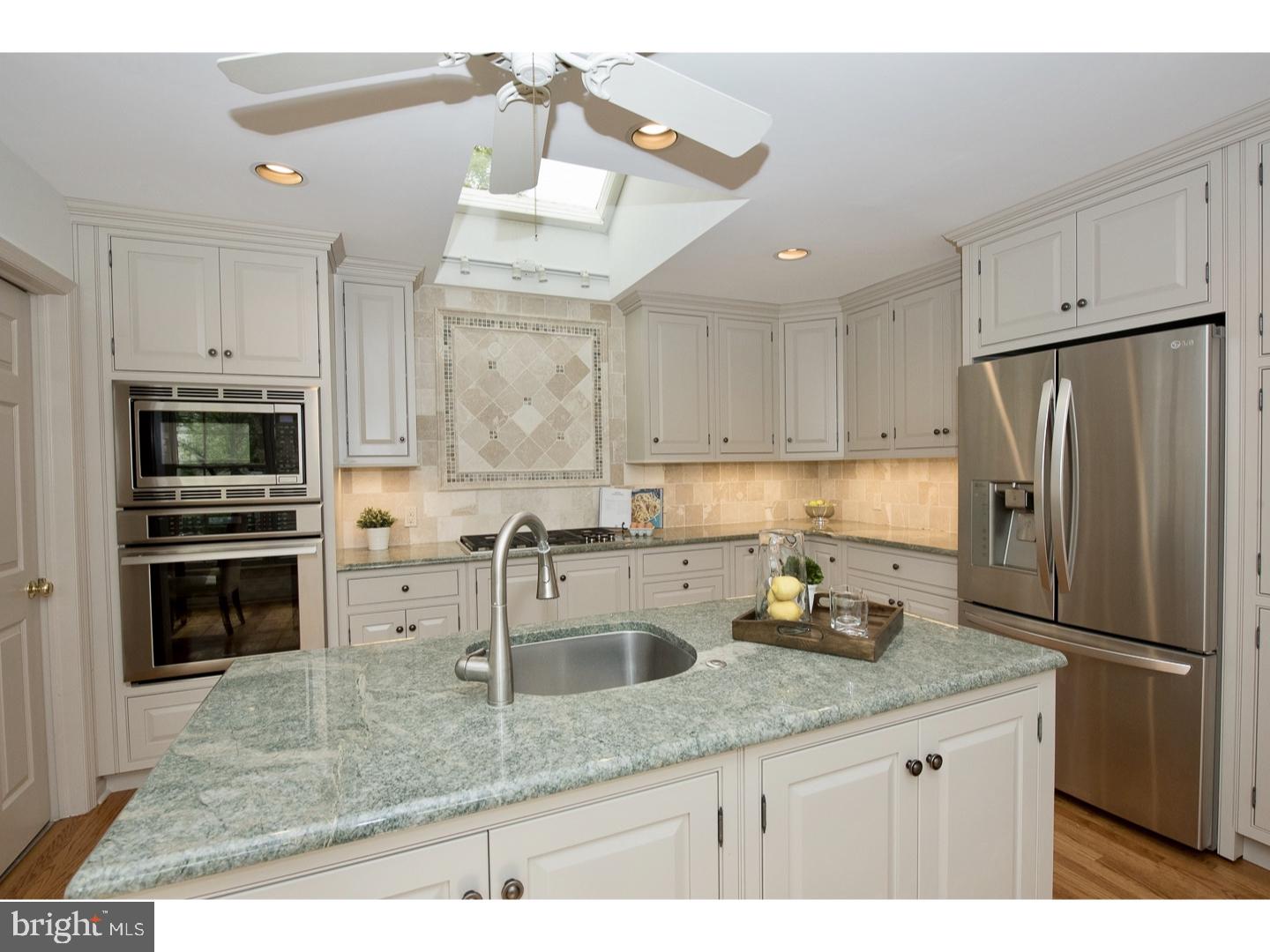 453 Inveraray Villanova, PA 19085 - Photo 8 of 25