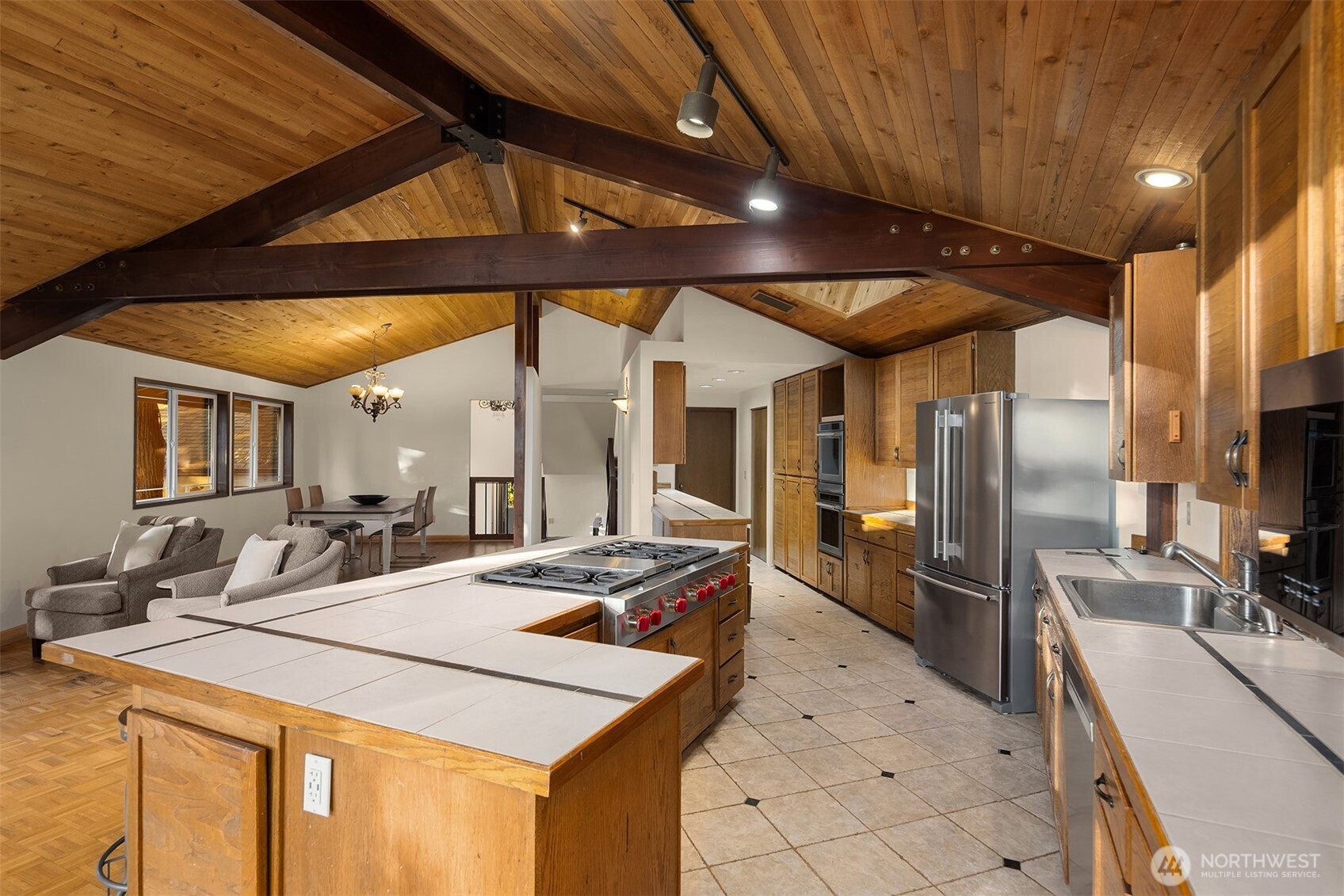 7016 165th Place Southwest Edmonds, WA 98026 - Photo 4 of 39