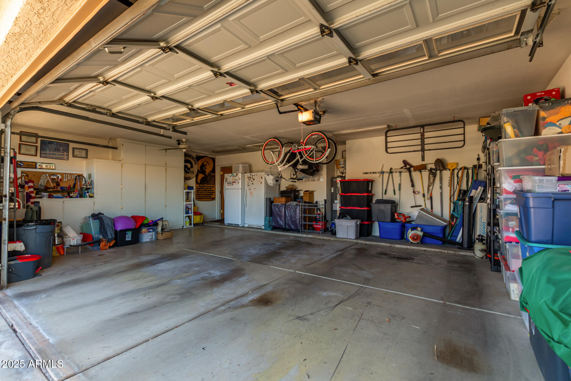 14044 South 33rd Way Phoenix, AZ 85044 - Photo 27 of 59 a view of a garage with storage