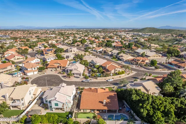 $699,888 | 14044 South 33rd Way, Phoenix, AZ 85044