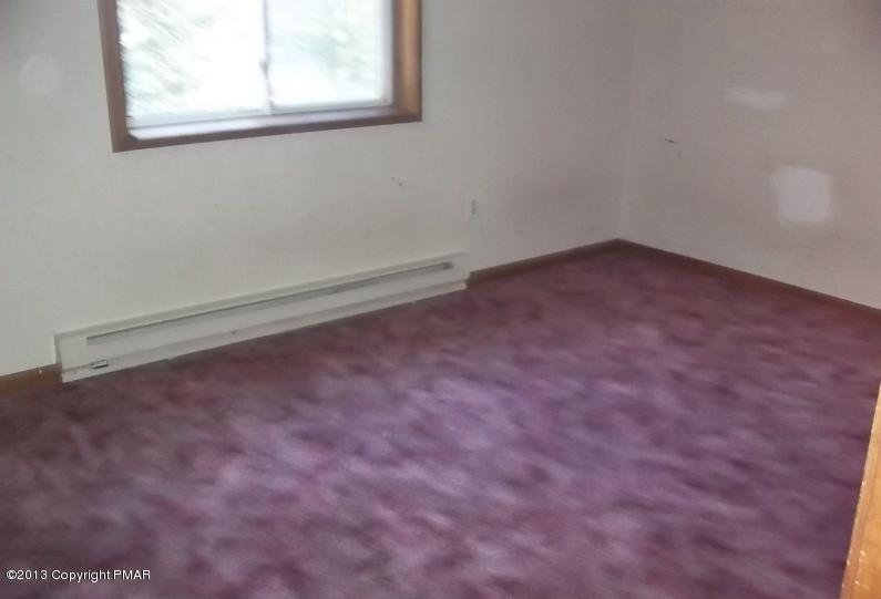 5161 Goose Pond Road Tobyhanna, PA 18466 - Photo 1 of 6 Bedroom