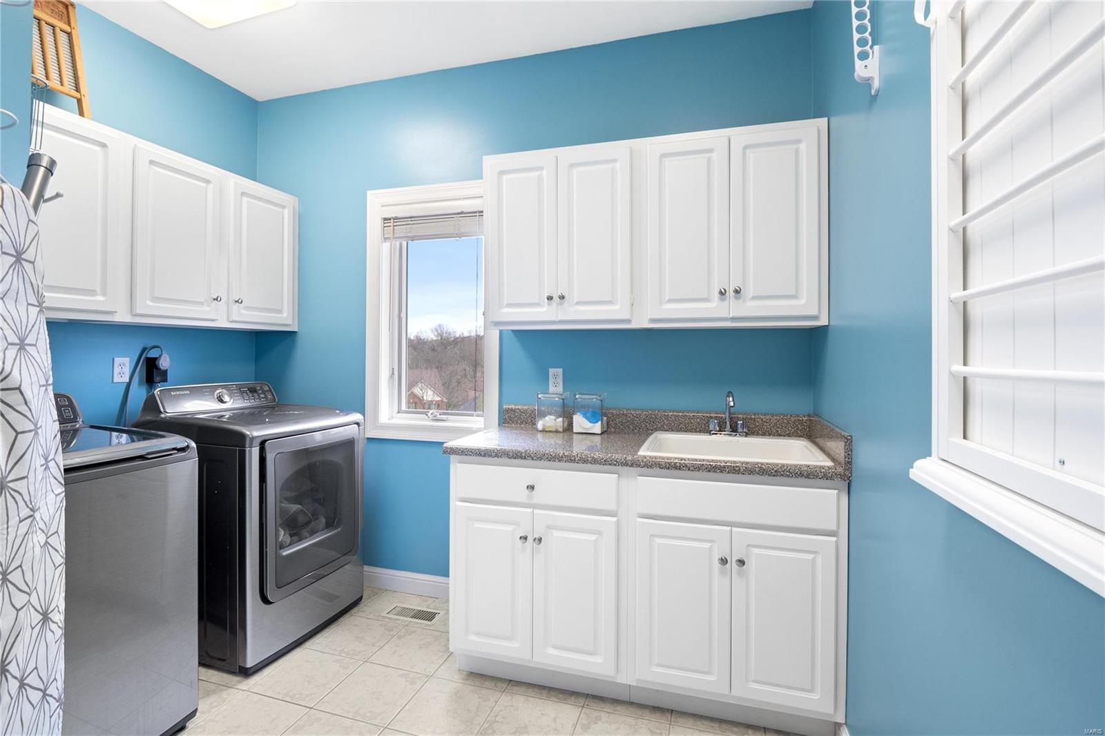 1500 Dietrich Ridge Drive Ballwin, MO 63021 - Photo 13 of 77