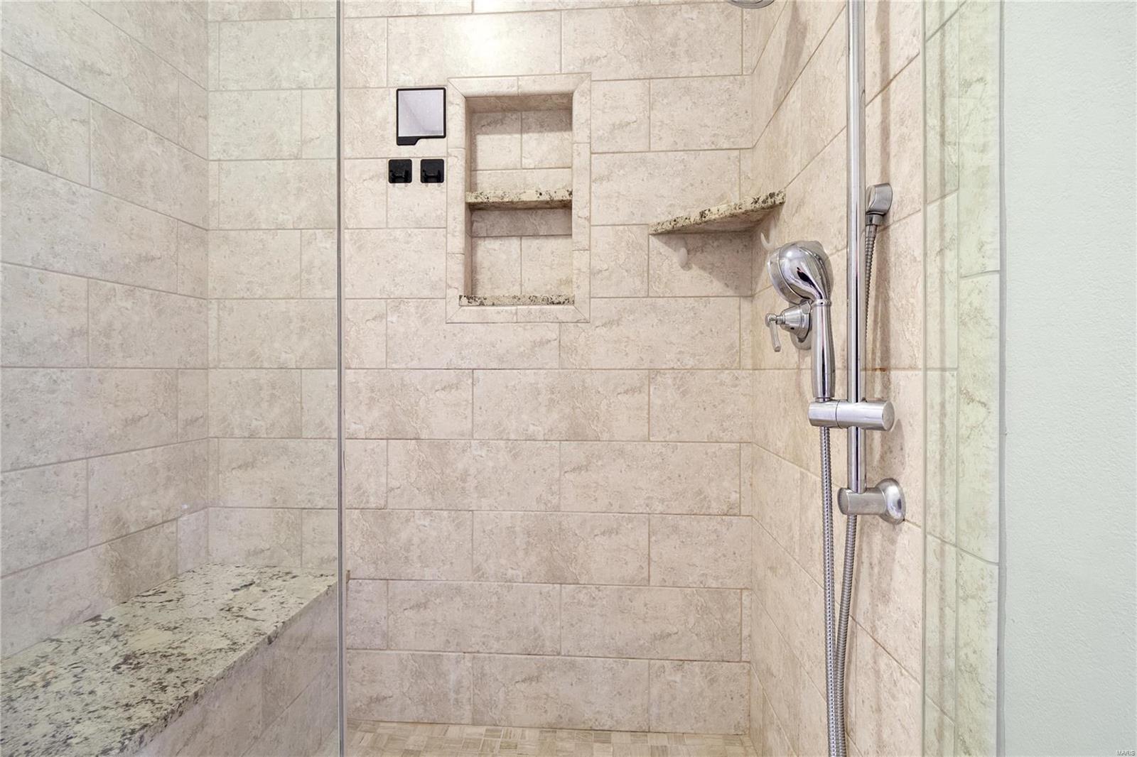 1500 Dietrich Ridge Drive Ballwin, MO 63021 - Photo 20 of 77