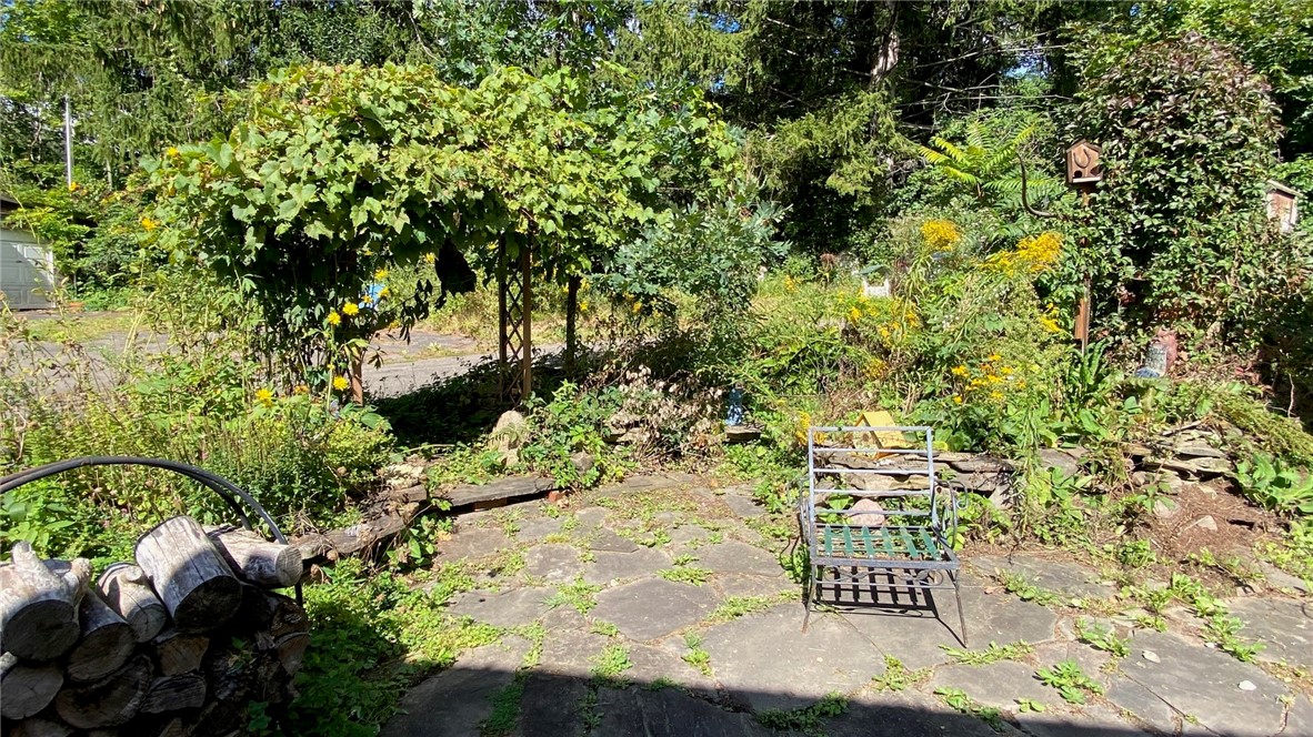 13 Naples Hill Road Prattsburgh, NY 14873 - Photo 45 of 50 courtyard