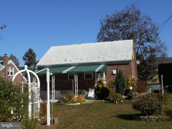 3552 Ridgeway Street Laureldale, PA 19605 - Photo 2 of 20 Exterior Back