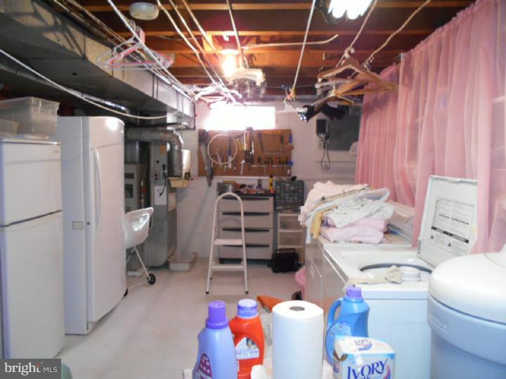 3552 Ridgeway Street Laureldale, PA 19605 - Photo 19 of 20 Laundry Room