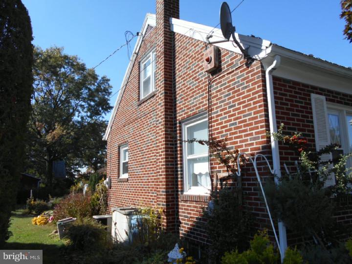 3552 Ridgeway Street Laureldale, PA 19605 - Photo 3 of 20 Exterior Side