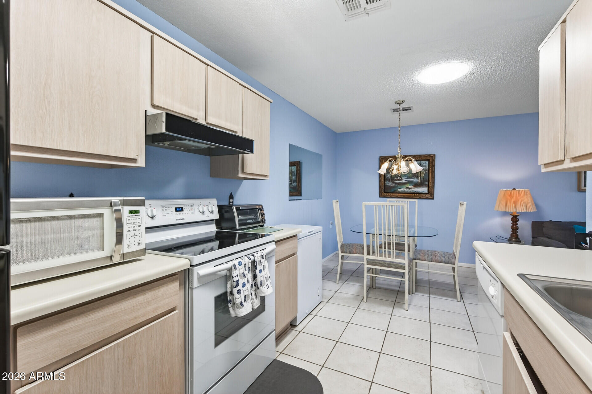14300 West Bell Road, Unit 51 Surprise, AZ 85374 - Photo 11 of 21 20_14300_W_Bell_Unit_5120_mls