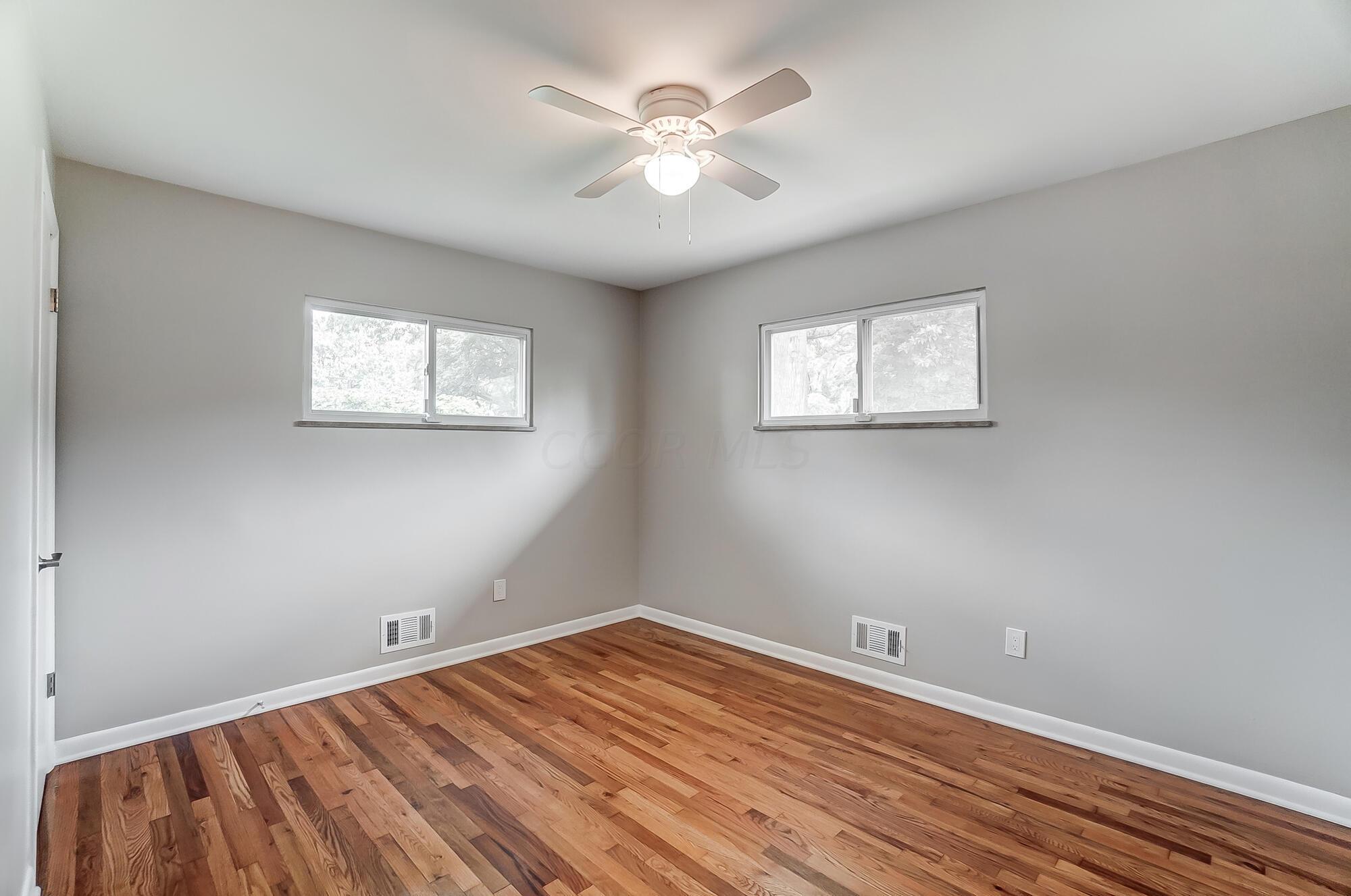 1421 Kenwick Road Columbus, OH 43209 - Photo 39 of 82 039
