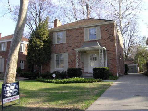 256 Kerby Road Grosse Pointe, MI 48236 - Photo 1 of 7 695035.JPG