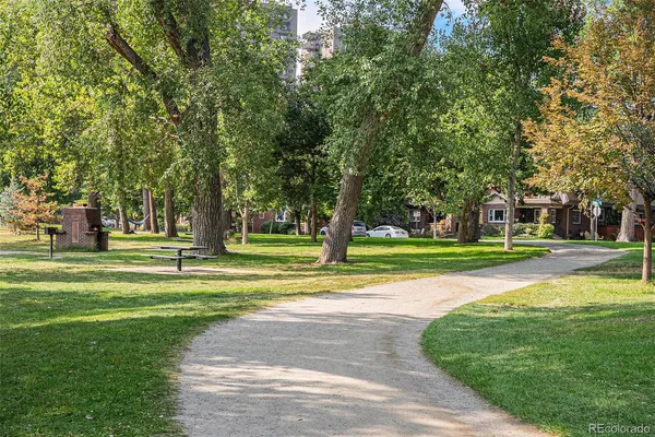 $4,400 | 427 South Grant Street, Denver, CO 80209