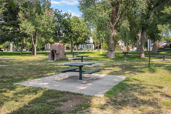 $4,400 | 427 South Grant Street, Denver, CO 80209