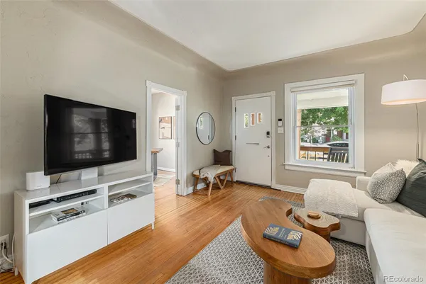 $4,400 | 427 South Grant Street, Denver, CO 80209