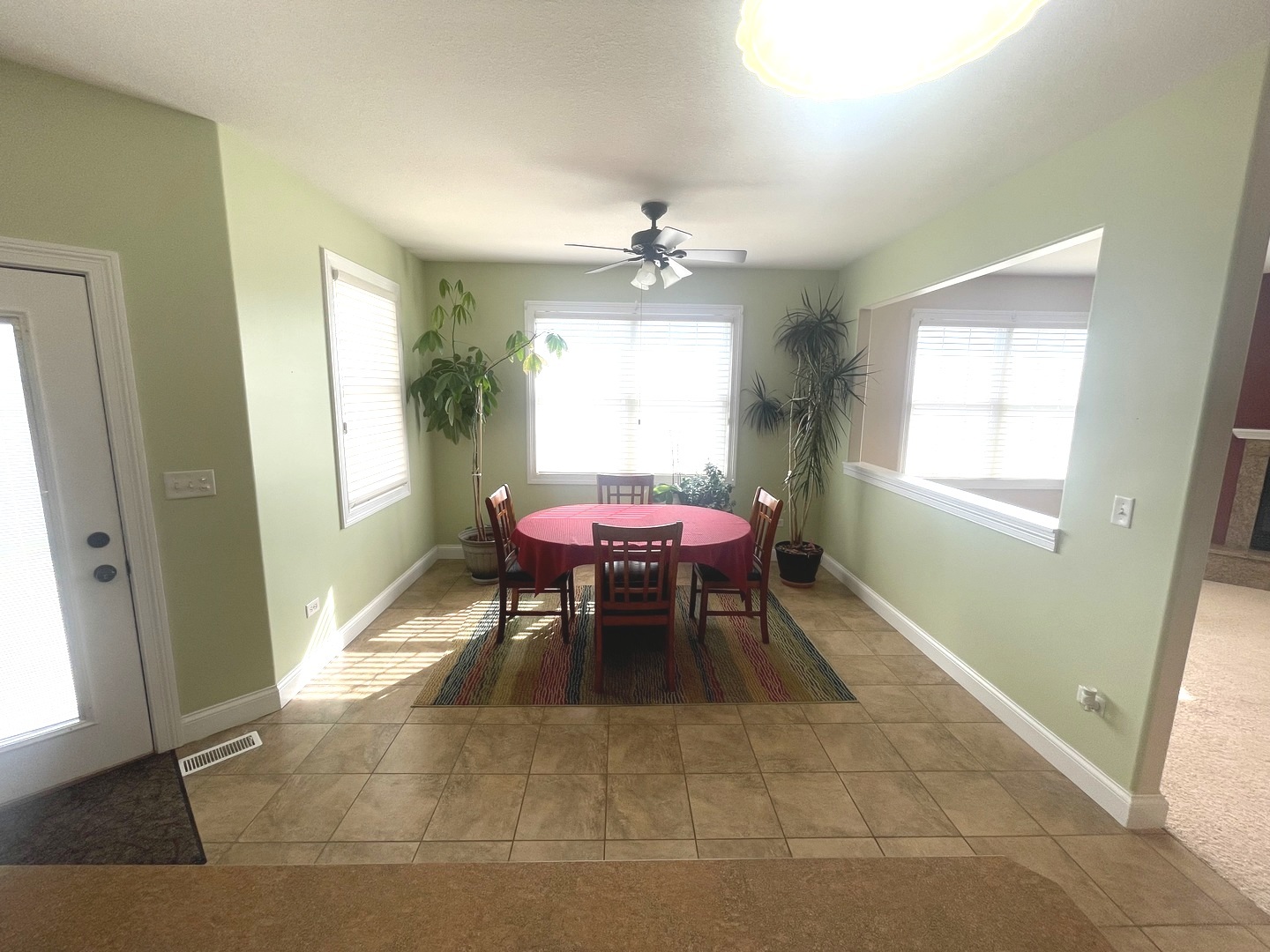 440 Edgebrook Drive Bourbonnais, IL 60914 - Photo 13 of 34 a dining room with furniture and window