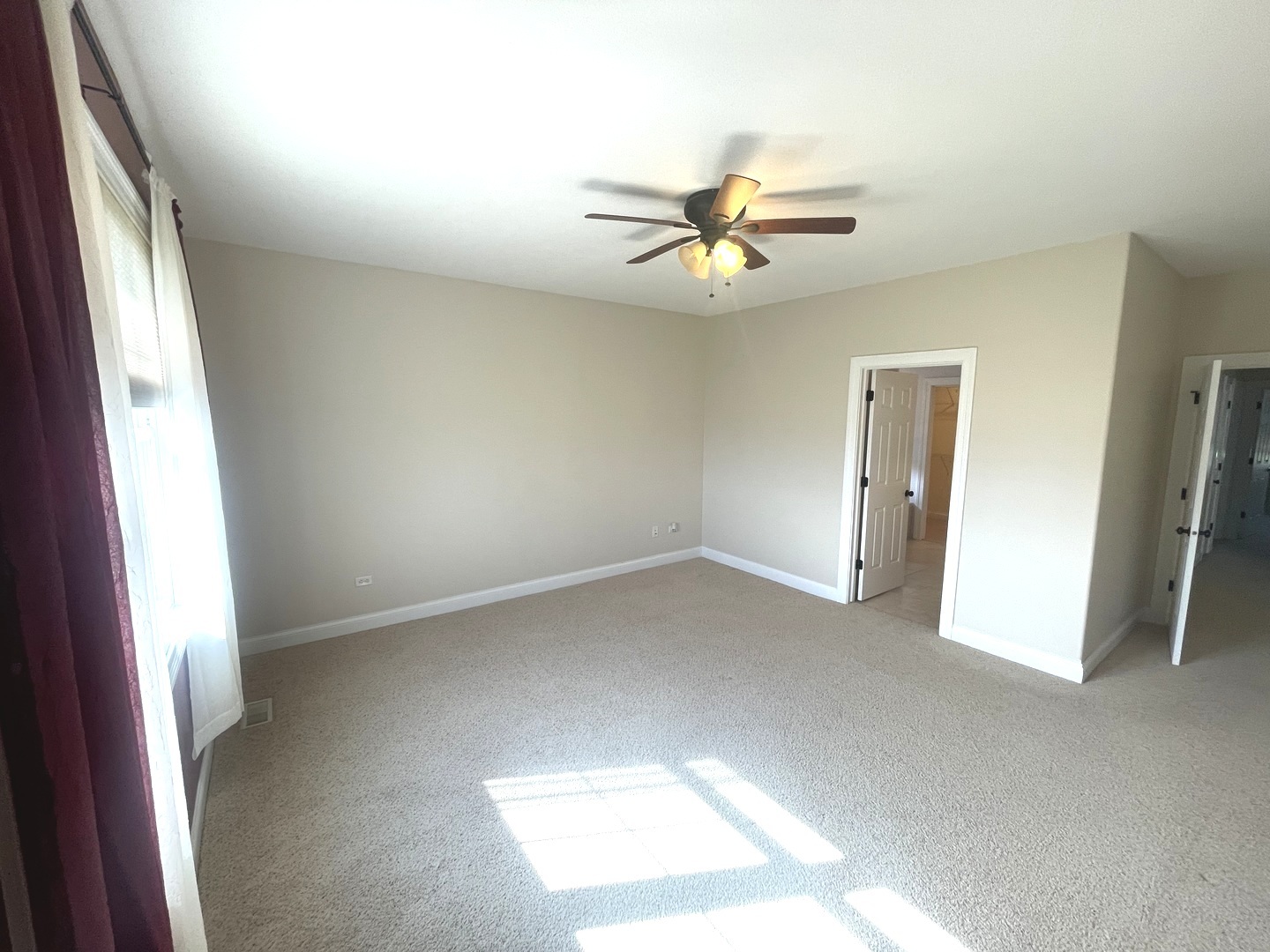 440 Edgebrook Drive Bourbonnais, IL 60914 - Photo 16 of 34 a view of an empty room and window