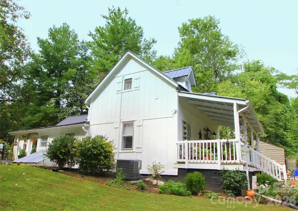 $389,900 | 289 Carson Street, Tryon, NC 28782