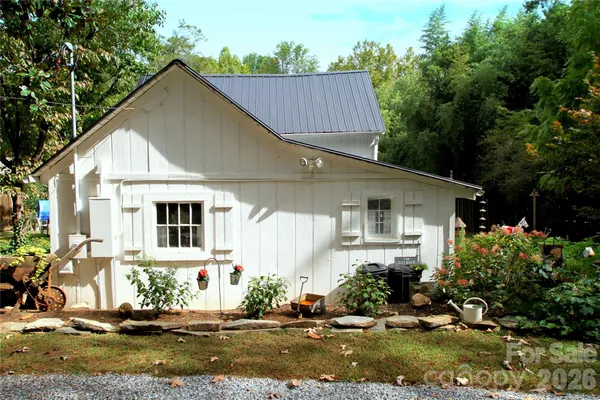 $389,900 | 289 Carson Street, Tryon, NC 28782