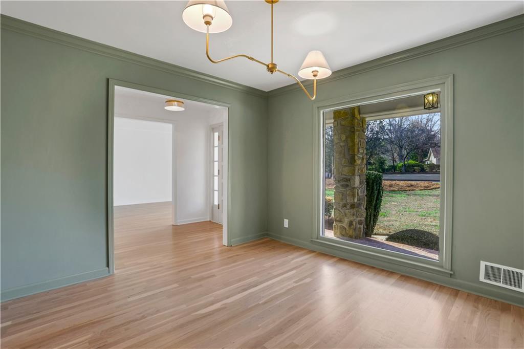 600 Rounsaville Road Roswell, GA 30076 - Photo 6 of 40