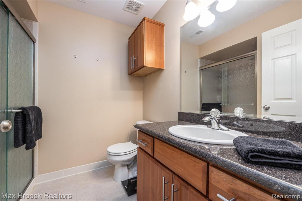 3434 Tremonte Circle Rochester, MI 48306 - Photo 18 of 22