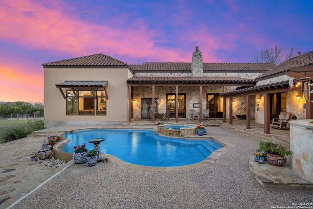 $1,999,000 | 164 Camino Del Reserve Lane, Comfort, TX 78013