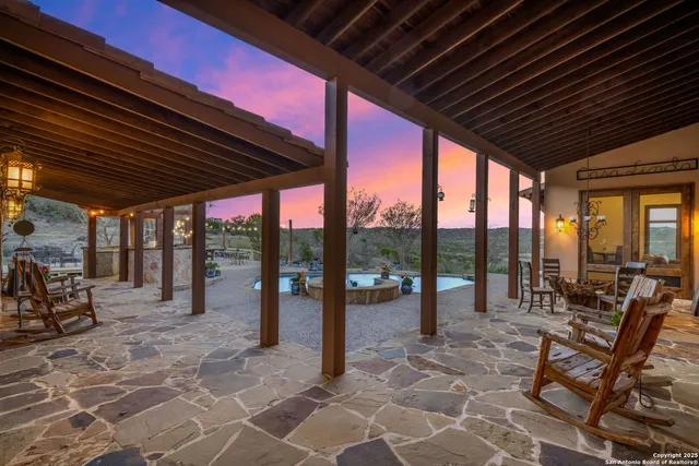 $1,999,000 | 164 Camino Del Reserve Lane, Comfort, TX 78013