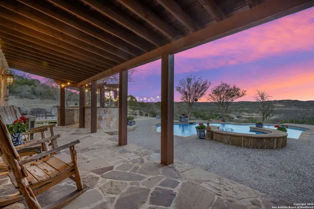 $1,999,000 | 164 Camino Del Reserve Lane, Comfort, TX 78013